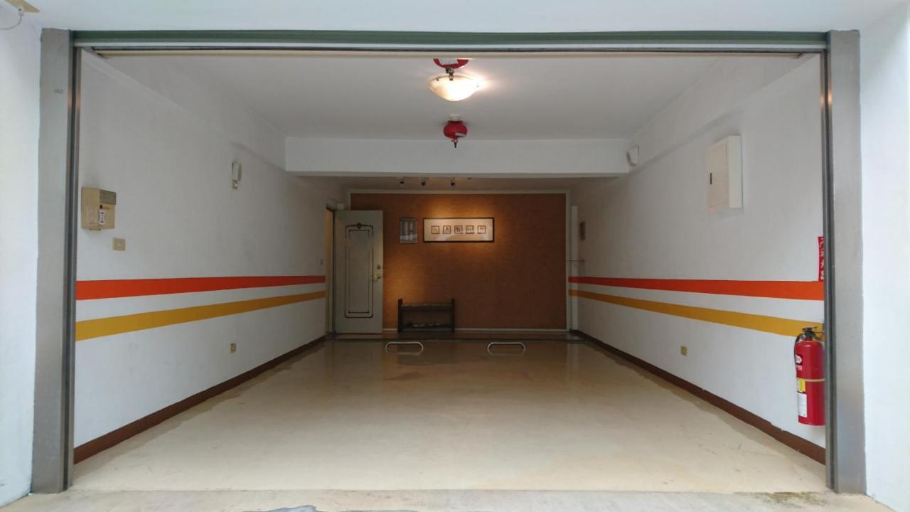 Park Motel Chiayi Extérieur photo