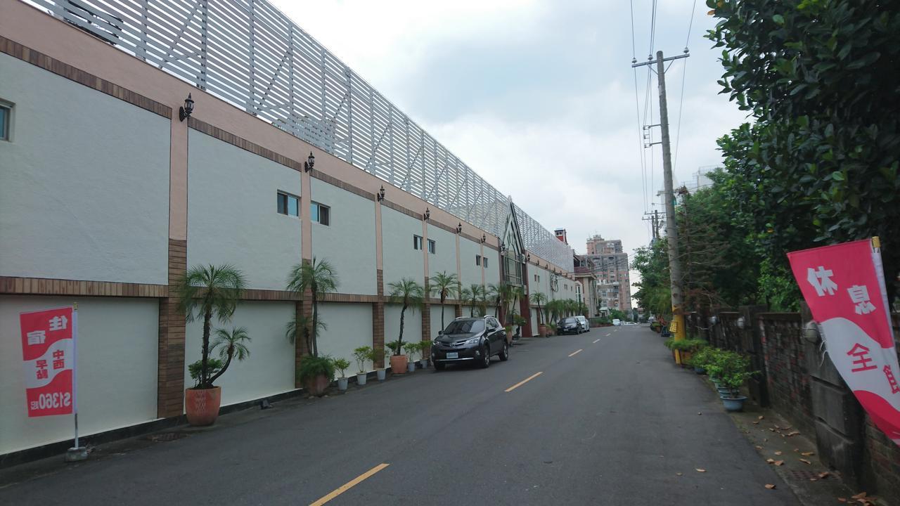 Park Motel Chiayi Extérieur photo